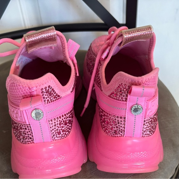 Size 9 Steve Madden SM NY90 Hot Pink gemmed Maxima lace up Sneaker.  In EUC! - Picture 6 of 8